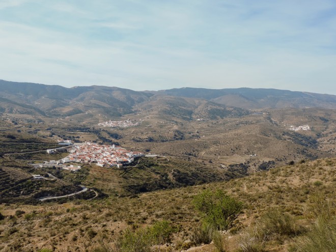 Alcudia, Tahal y Benitorafe. Al fondo la cara norte de la Sierra de los Filabres.
